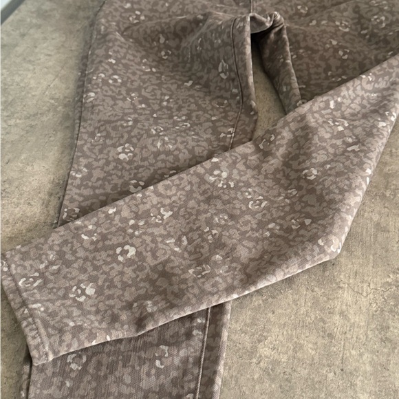 Talbots Gray Patterned Jeggings - Picture 4 of 11